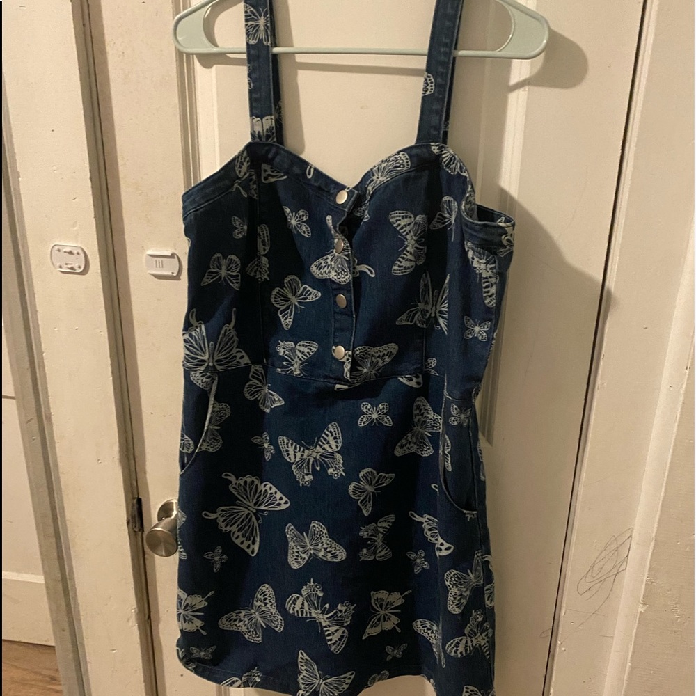 Denim butterfly printed dress size 19. Runs small. Worn once so practically new.